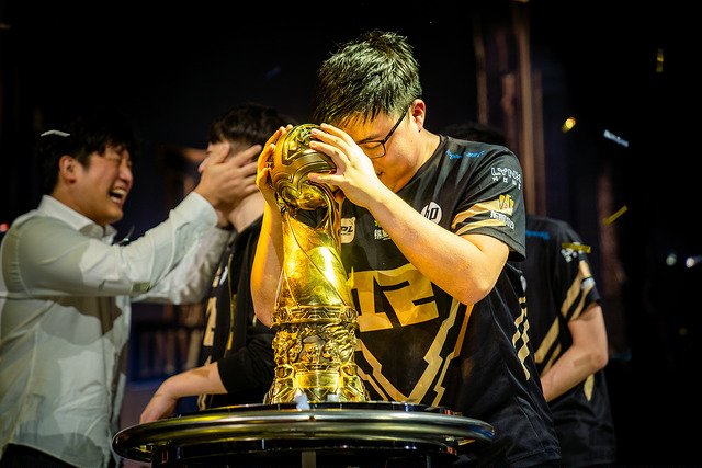 韩国网友票选英雄联盟最强LPL战队：IG战队凭Rookie和TheShy强势登顶-雷竞技官网